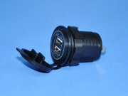 ������ 2USB 12/24V 2.1A � ������� ���������� CBT